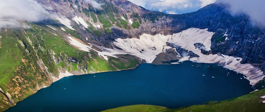 Ratti Gali Lake, Azad Jammu & Kashmir, Pakistan